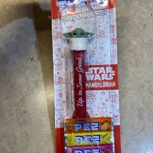 Star Wars Mandalorian PEZ Dispenser  NWT